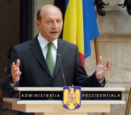 Băsescu: Preşedinţii nu pot să demisioneze în perioade de criză
